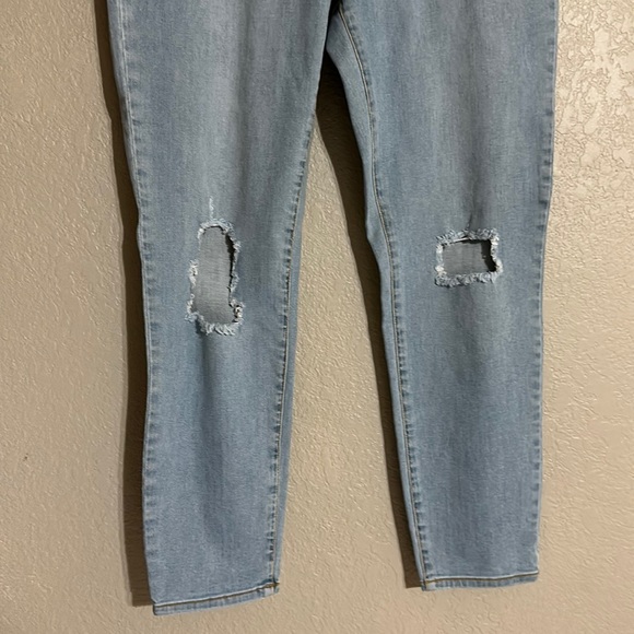 Vans mid rise torn knees skinny stretch jeans size 13 - Picture 3 of 11